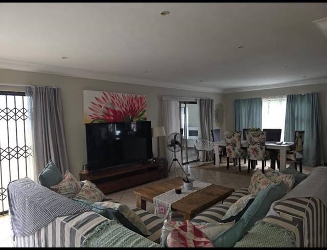 4 BEDROOM HOUSE FOR SALE IN ZAMBEZI COUNTRY ESTATE